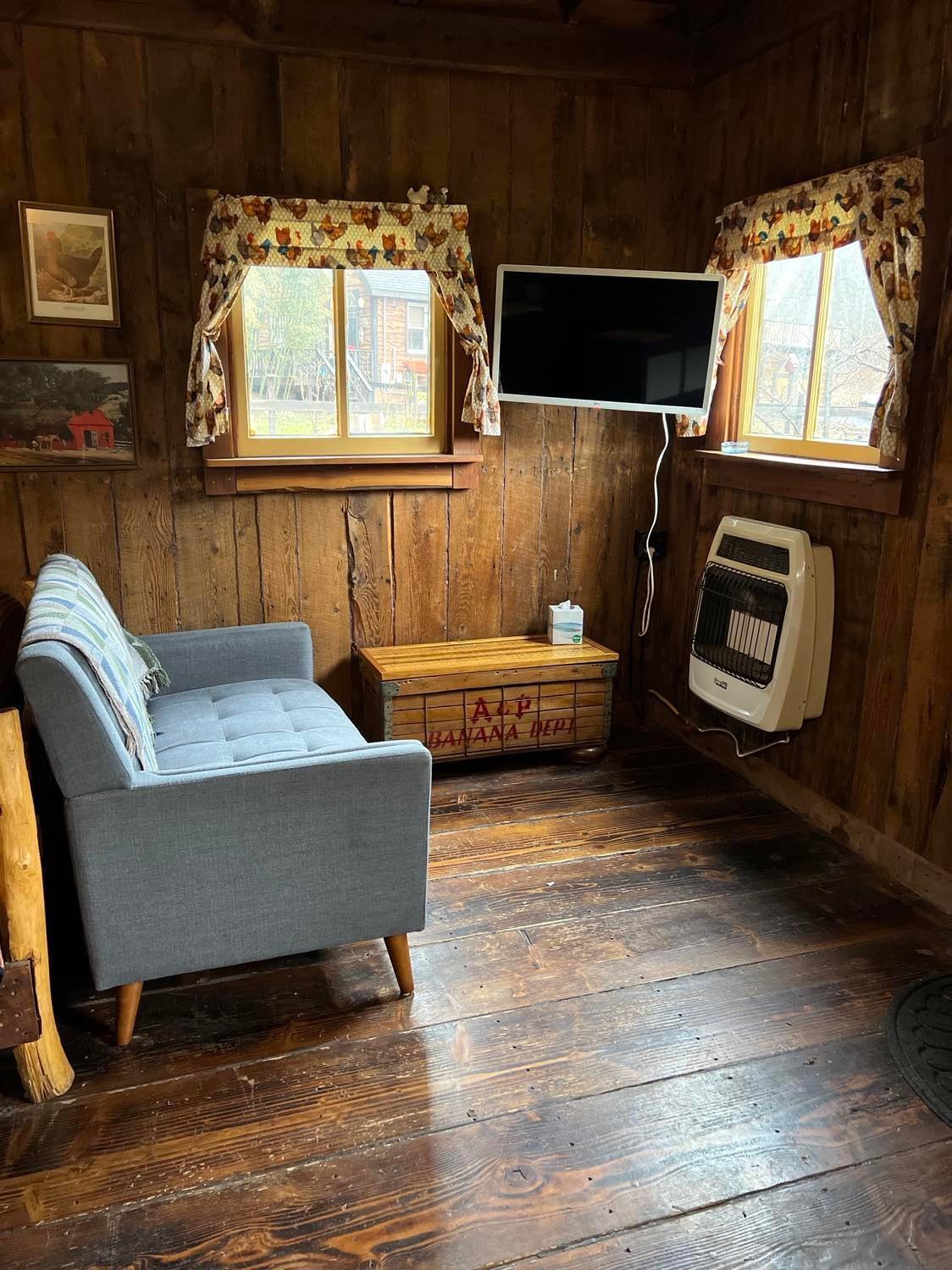 The Renovated Barn At Seneca Rocks Villa Exterior foto