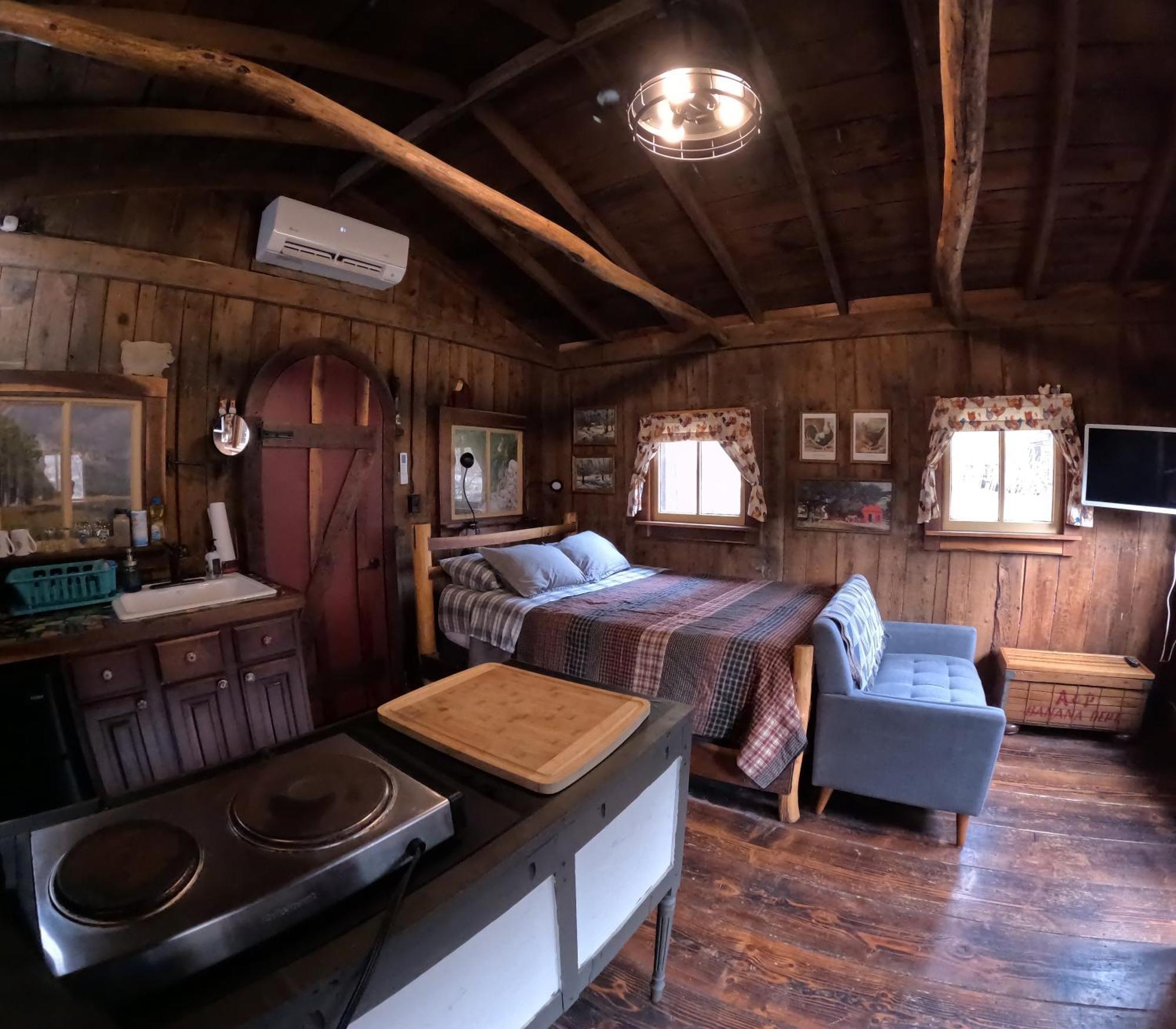 The Renovated Barn At Seneca Rocks Villa Exterior foto