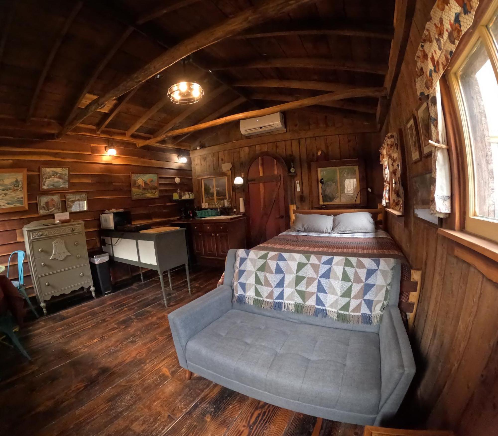 The Renovated Barn At Seneca Rocks Villa Exterior foto