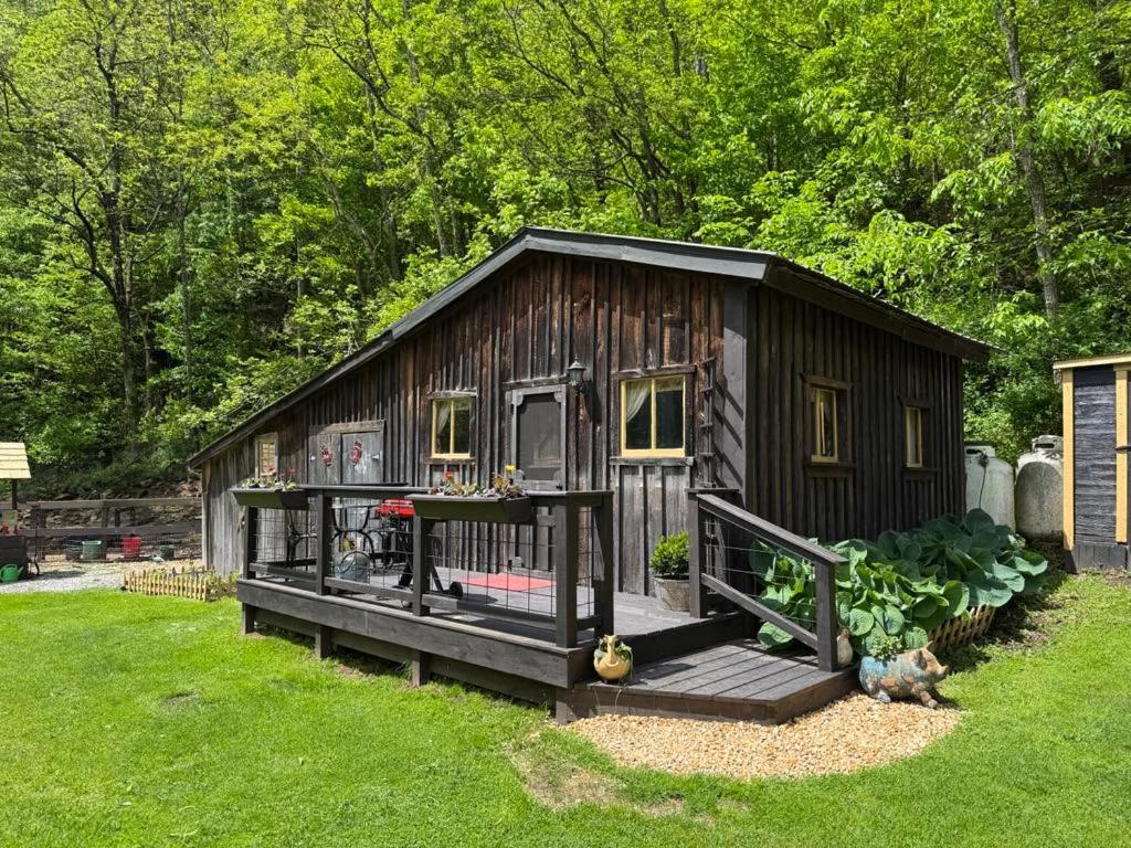 The Renovated Barn At Seneca Rocks Villa Exterior foto